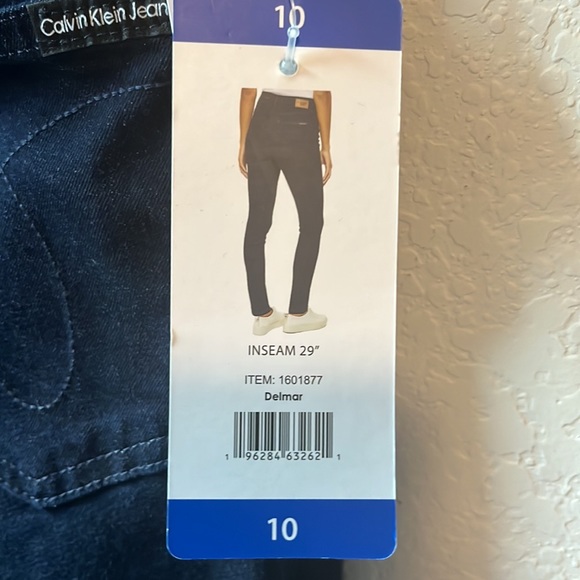 Calvin Klein Jeans Reprieve Ladies Delmar Size 10, Inseam 29”. - Picture 6 of 6